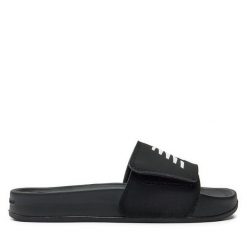 Klapki New Balance. Czarne klapki damskie New Balance, bez wzorów, sportowe, bez obcasa. Za 149.99 zł.