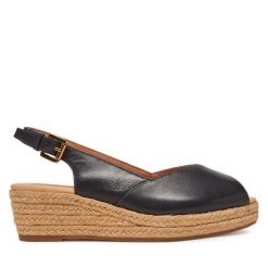 Espadryle Geox. Niebieskie sandały damskie Geox, bez wzorów, bez obcasa, bez zapięcia. Za 279.99 zł.