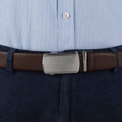 Pasek męski skórzany 3,5 cm klamra automatyczna Beltimore brązowy 02-576 : Kolory - brązowy, beżowy, Rozmiar pasków - r.110-125 cm. Brązowe paski damskie bez wzorów, ze skóry, wizytowe. Za 64.99 zł.