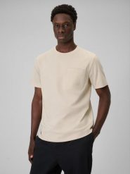 T-shirt regular gładki męski 4F 4FRSS26TTSHM3637. Czerwone t-shirty męskie 4f, m, bez wzorów, z bawełny, klasyczne, bez kołnierzyka. Za 79.99 zł.