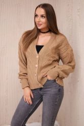 Sweter zapinany na guziki z ozdobnym splotem camelowy. Swetry damskie KESI, l, bez wzorów, z wełny, eleganckie, bez kołnierzyka, plus size, bez ramiączek, bez kaptura. Za 158.92 zł.