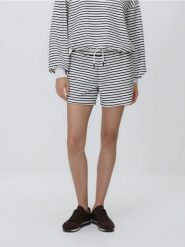 Szorty w paski - wielobarwny. Szorty damskie Reserved, l, bez wzorów, z bawełny. Za 59.99 zł.