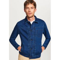 Kurtka jeansowa - Granatowy. Niebieskie kurtki damskie Reserved, bez wzorów, z jeansu, bez kaptura. Za 119.99 zł.