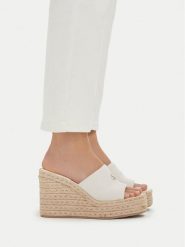Calvin Klein Klapki Wedge Espad 70 Canvas Mg HW0HW03282 Kremowy. Białe klapki damskie Calvin Klein, bez wzorów, bez obcasa. Za 489.99 zł.