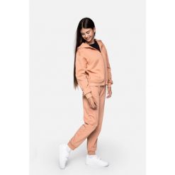 Spodnie sportowe dziecięce Lemon Explore ZL3. Czerwone spodnie sportowe dla dziewczynek LEMON explore, bez wzorów, z bawełny, trekkingowe. Za 59.90 zł.