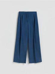 Spodnie wide leg z lyocellem - jasnoniebieski. Niebieskie spodnie materiałowe damskie Reserved, l, bez wzorów, z lyocellu. Za 159.99 zł.