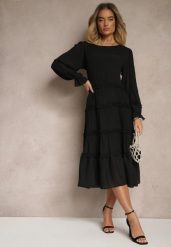 Czarna Bawełniana Sukienka z Ozdobnymi Falbankami Eranisa. Czarne sukienki damskie Renee, s, bez wzorów, z bawełny, eleganckie, bez kołnierzyka, bez ramiączek, midi. Za 79.99 zł.