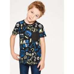 T-shirt z kieszonką - Czarny. Czarne t-shirty dla chłopców Reserved. Za 29.99 zł.