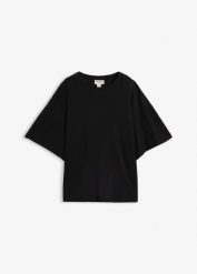 Koszulka z grubej dzianiny dżersejowej. Czarne t-shirty damskie bonprix, bez wzorów, z dżerseju, bez kołnierzyka. Za 109.99 zł.