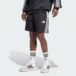 Szorty Essentials 3-Stripes Single Jerse. Białe szorty męskie Adidas, l, bez wzorów, z bawełny, klasyczne. Za 149.00 zł.