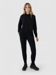 4F Spodnie dresowe joggery damskie - czarne S. Czarne spodnie dresowe damskie 4f, l, bez wzorów, z bawełny. Za 129.99 zł.