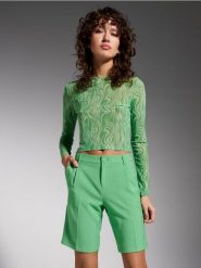 Szorty mid waist - zielony. Zielone szorty damskie Sinsay, l, bez wzorów, eleganckie. Za 49.99 zł.