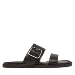 Klapki Tamaris. Czarne klapki damskie Tamaris, bez wzorów, bez obcasa. Za 179.99 zł.