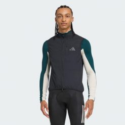 Bezrękawnik Essentials Windproof. Czarne buty sportowe męskie Adidas, uniwersalny, bez wzorów, rowerowe. Za 299.00 zł.