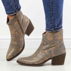 Złote kowbojki, botki damskie Jezzi Asa261-2. Żółte botki damskie Jezzi, na jesień, z materiału, eleganckie, bez obcasa, na obcasie, bez zapięcia. Za 229.00 zł.