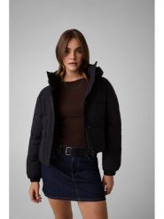 Guess Jeans Kurtka zimowa W6BL25 W3788 Czarny Regular Fit. Czarne kurtki i płaszcze dla dziewczynek Guess Jeans, na zimę, z aplikacjami, z jeansu, bez kaptura. Za 649.99 zł.