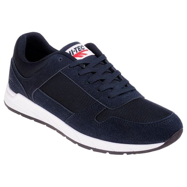 Trampki Męskie Zamsz Benari. Białe trampki męskie Hi-tec, bez wzorów, z koronki, klasyczne, bez zapięcia. Za 169.99 zł.