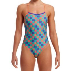 Strój kąpielowy Funkita Flip Flop - Twisted. Kostiumy jednoczęściowe damskie FUNKITA, s, bez wzorów, sportowe, do pływania. Za 259.00 zł.