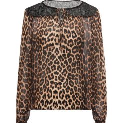 Bluzka z koronką i nadrukiem w cętki leoparda bonprix brązowo-czarno-kremowy wzorzysty. Bluzki damskie marki bonprix. Za 49.99 zł.