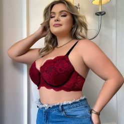 Biustonosz koronkowy plus size z wsparciem Sofieke. Czerwone biustonosze Intica, bez wzorów, z koronki. Za 99.00 zł.
