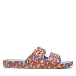 Klapki Freedom Moses. Brązowe klapki damskie Freedom moses, bez wzorów, bez obcasa. Za 149.99 zł.
