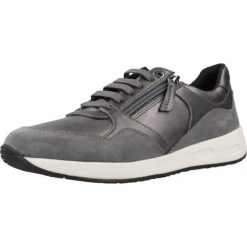 Buty GEOX D BULMYA Szary. Szare obuwie sportowe damskie Geox, bez wzorów, z materiału, na fitness i siłownię. Za 243.99 zł.