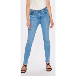 Pepe Jeans - Jeansy Regent x Wiser Wash. Jeansy damskie marki Pepe Jeans. W wyprzedaży za 299.90 zł.