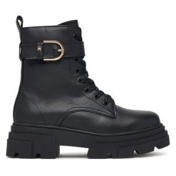 Trapery Tommy Hilfiger. Czarne śniegowce i trapery damskie Tommy Hilfiger. Za 799.99 zł.
