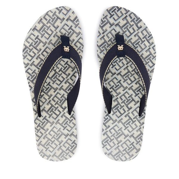 Japonki Tommy Hilfiger. Niebieskie klapki damskie Tommy Hilfiger, bez wzorów, bez obcasa. Za 189.99 zł.