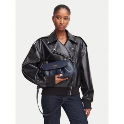Torebka Guess. Niebieskie torebki do ręki damskie Guess, z aplikacjami, klasyczne, bez dodatków. Za 489.99 zł.