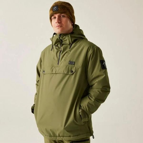 Kurtka narciarska Dare 2B Freeride Overhead II. Zielone kurtki męskie Dare 2b, l, bez wzorów, z materiału, długie, z kapturem, narciarskie. Za 438.00 zł.