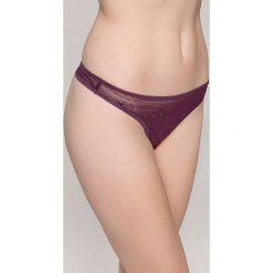 Gossard - Stringi. Różowe stringi damskie Gossard, z elastanu. W wyprzedaży za 49.90 zł.