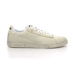 Diadora Game Low Woskowane Beżowe Buty Sneakersowe Dorosłych. Białe obuwie sportowe damskie Diadora, bez wzorów, z materiału, trekkingowe. W wyprzedaży za 362.60 zł.
