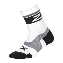 Skarpety sportowe 2XU Vectr Cushion Crew. Białe skarpety damskie 2XU, bez wzorów. W wyprzedaży za 66.30 zł.