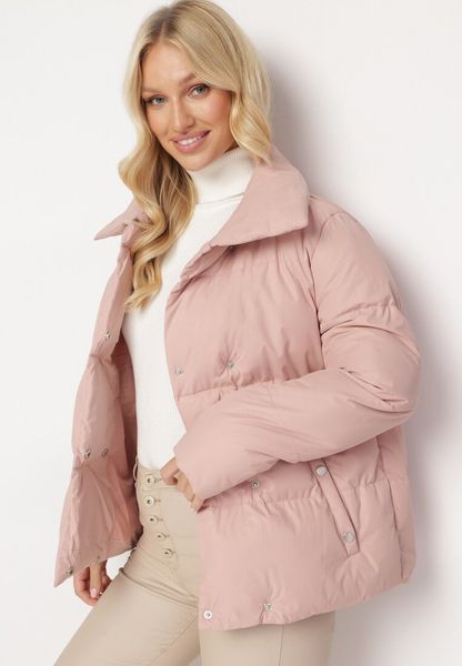 Różowa Kurtka Pikowana ze Stójką Astasia. Czerwone kurtki damskie Born2be, na zimę, l, bez wzorów, bez kaptura. Za 129.99 zł.