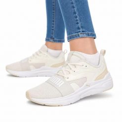Buty damskie sneakersy sportowe Puma SOFTRIDE WIRED 2. Białe obuwie sportowe damskie Puma, bez wzorów, z dresówki, na fitness i siłownię. Za 299.00 zł.