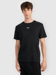 4F T-shirt regular z nadrukiem męski 4F x Robert Lewandowski - czarna S. Czarne koszulki sportowe męskie 4f, l, bez wzorów, z bawełny, sportowe, bez kołnierzyka. Za 99.99 zł.