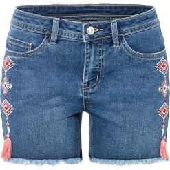 Szorty dżinsowe mid waist. Niebieskie szorty damskie bonprix, bez wzorów, z jeansu. Za 129.99 zł.