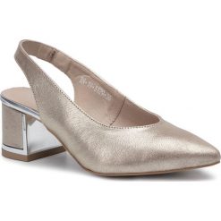 Sandały KARINO - 3129/074-P Złoty. Żółte klapki damskie Karino, bez wzorów, ze skóry, eleganckie, bez obcasa, na obcasie. W wyprzedaży za 189.00 zł.