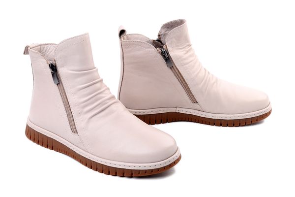 KOCH 23663 S silver grey, botki damskie. Brązowe botki damskie KOCH, na jesień, z polaru, bez obcasa, bez zapięcia. Za 349.90 zł.