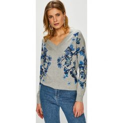 Desigual - Sweter. Swetry damskie marki Desigual. W wyprzedaży za 249.90 zł.