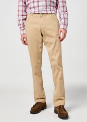MESKIE SPODNIE MATERIALOWE WRANGLER GREENSBORO PLAZA TAUPE 112362345. Spodnie materiałowe męskie Wrangler, l, bez wzorów, z materiału. Za 219.99 zł.