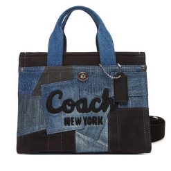 Torebka Coach. Niebieskie torebki do ręki damskie Coach, bez wzorów, klasyczne, bez dodatków. Za 1,039.00 zł.