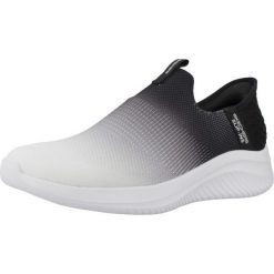 Tenisówki Skechers Model Slip Ins: Ultra Flex 3.0 Kolor Czarny. Czarne obuwie sportowe damskie Skechers, bez wzorów, z tkaniny, tenisowe, Skechers Sport. Za 339.99 zł.