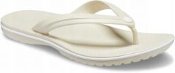 Japonki Dla Dorosłych Crocs Crocband Flip. Brązowe klapki damskie Crocs, bez wzorów, z materiału, bez obcasa. Za 119.99 zł.