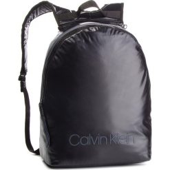Plecak CALVIN KLEIN - Switch Reversible Ba K50K503871 910. Czarne plecaki damskie Calvin Klein, z materiału, sportowe. Za 599.00 zł.