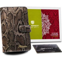 Peterson Pionowy portfel damski z wężowym wzorem Peterson NoSize. Portfele damskie Peterson, bez wzorów. Za 159.00 zł.