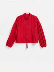 Bluzka z wiskozą - czerwony. Czerwone bluzki damskie Reserved, l, bez wzorów, z dzianiny, bez kołnierzyka, bez ramiączek. Za 139.99 zł.