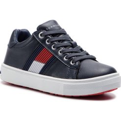 Sneakersy TOMMY HILFIGER - Low Cut Lace-Up Sneaker T3B4-30320-0625 M Blue 800. Niebieskie półbuty chłopięce Tommy Hilfiger, bez wzorów, z materiału, bez zapięcia. W wyprzedaży za 189.00 zł.