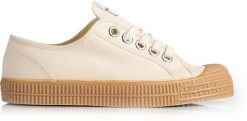 Tenisówki Novesta Star Master. Trampki i tenisówki damskie Novesta, bez wzorów, retro, bez zapięcia. Za 482.62 zł.